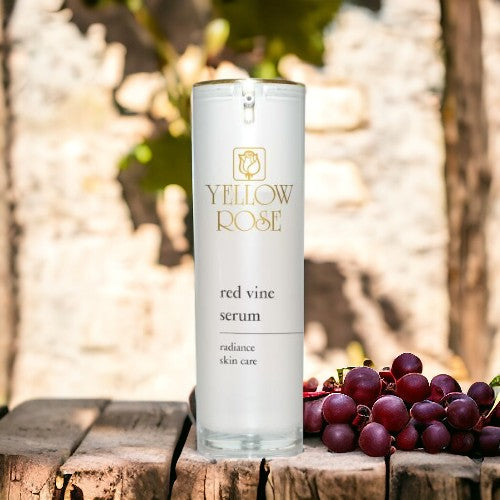 Das Yellow Rose RED VINE SERUM ist eine spezielle Anti-Falten- und revitalisierende Emulsion, die die Haut oxygeniert und aufhellt.