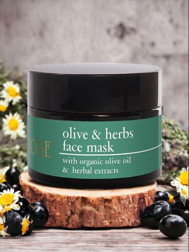 Die Yellow Rose OLIVEN & KRÄUTER GESICHTSMASKE ist eine reichhaltige, Feuchtigkeit spendende und verjüngend wirkende Gesichtsmaske aus naturbelassenem Bio-Olivenöl, Olivenblattextrakten sowie Lavendel-, Orangen-, Ringelblumen- und Kamillenblüten.