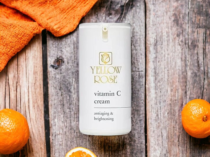 Die Yellow Rose VITAMIN C CREME ist eine Antifalten-, aufhellende und straffende Creme, angereichert mit stabilisiertem Vitamin C. 
